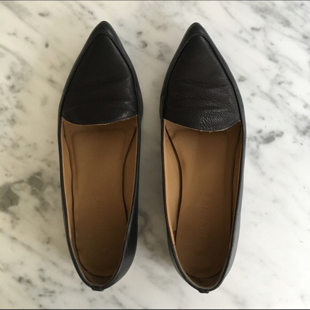 Everlane The Modern Point Flat